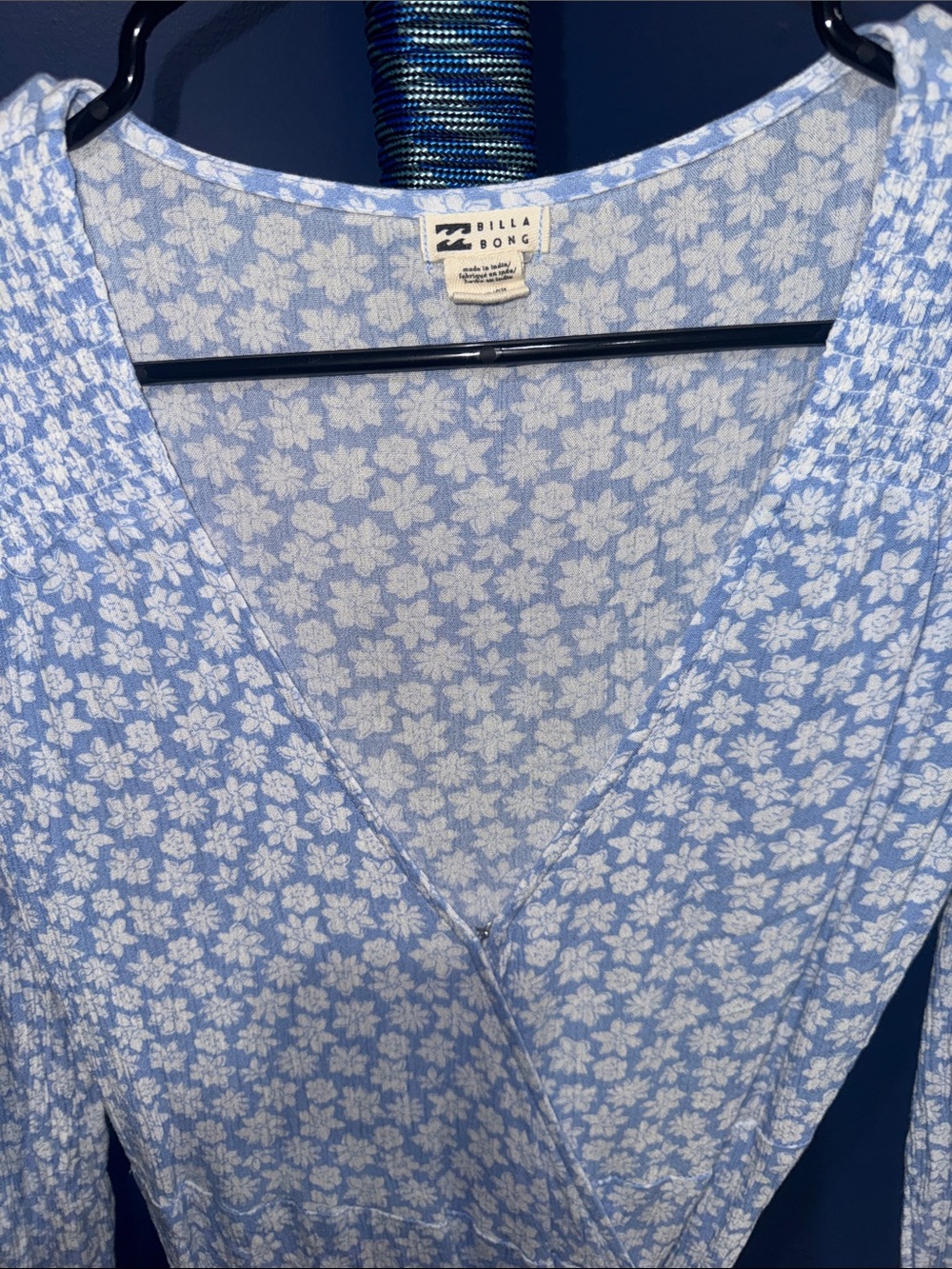 Billabong -Sky Blue Floral Wrap Dress Size Small 🌼 - Picture 7 of 17